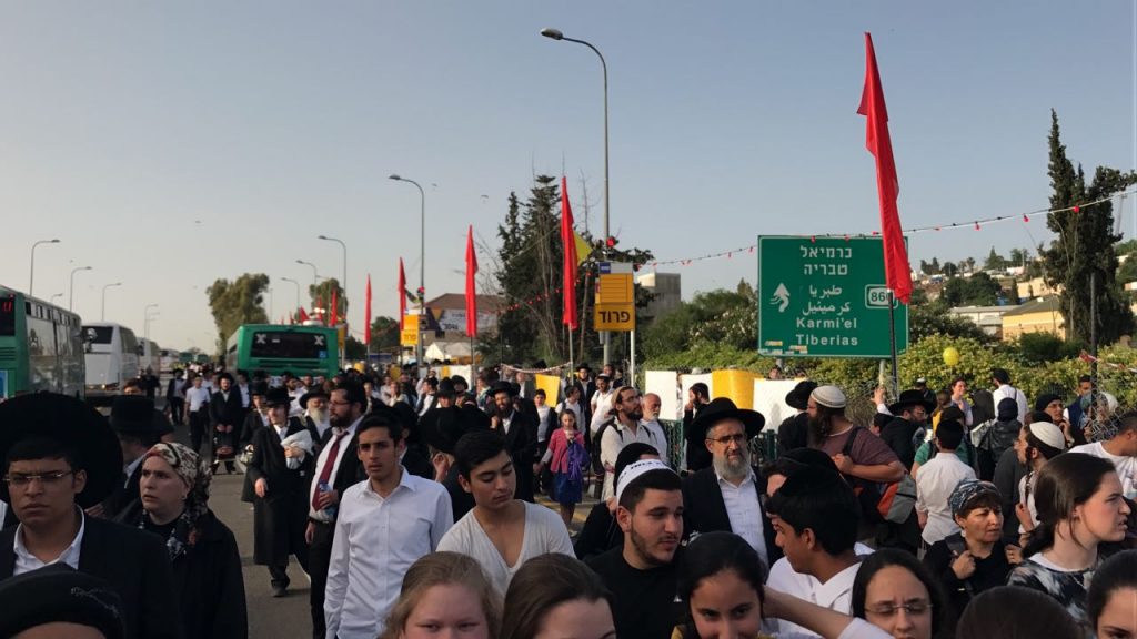 אוטובוסים לא הגיעו: עשרות אלפים תקועים במירון