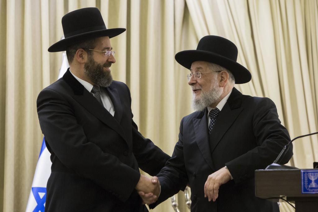 אחרי עשור: הרב לאו יודיע היום על פרישה מתפקידו