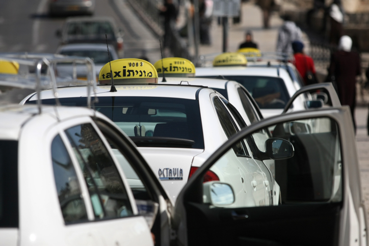 הסוף למונופול: בוטל המכרז להפעלת מוניות בנתב"ג