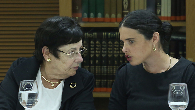 עימות חריף: נאור מאיימת להגיש בג"צ נגד איילת שקד