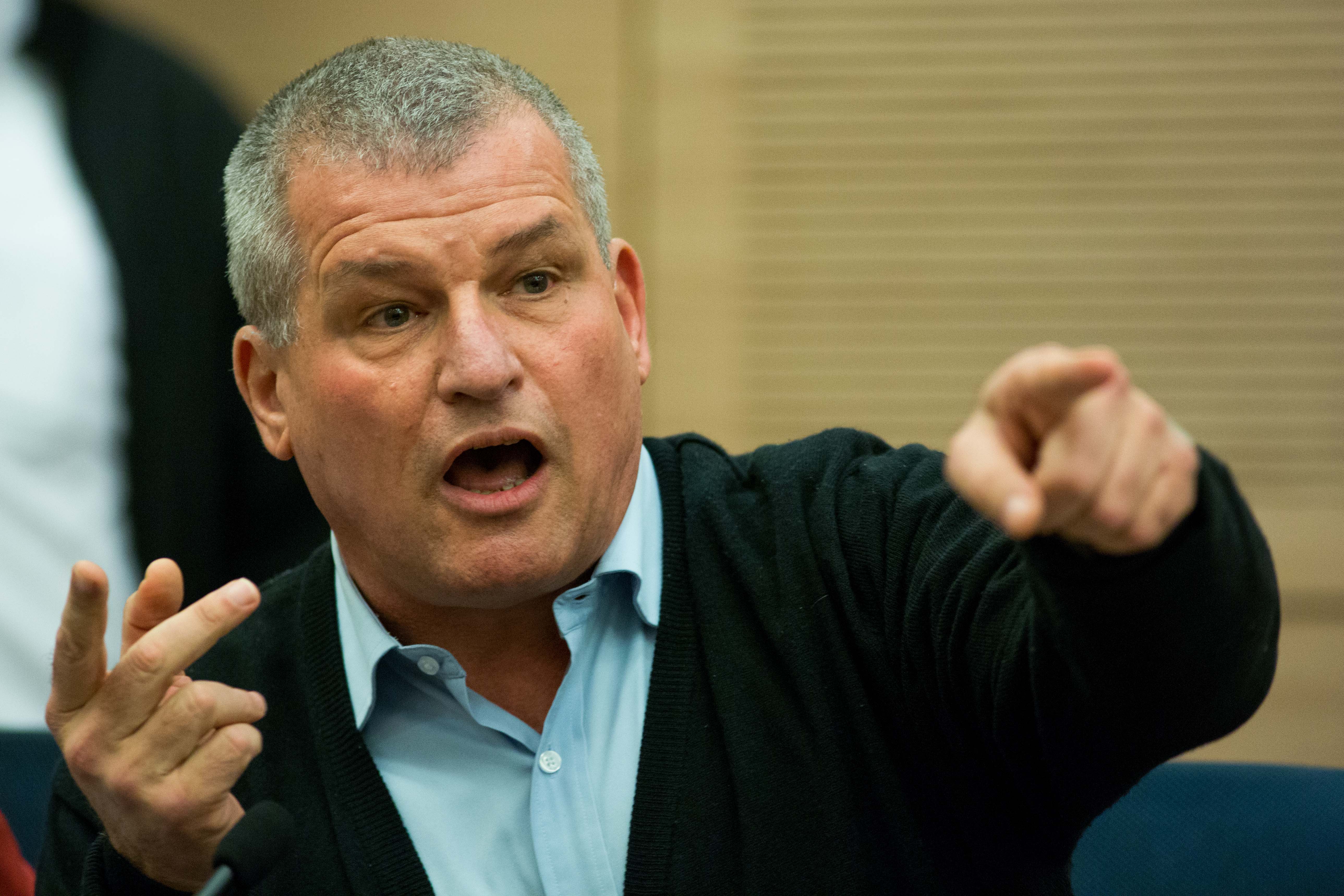 מהומה במליאה: "ה' מליט את פניו מרוב בושה"