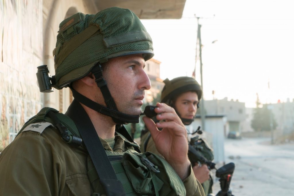צה"ל פועל בכפר המחבלים; בוטלו הקלו לפלסטינים
