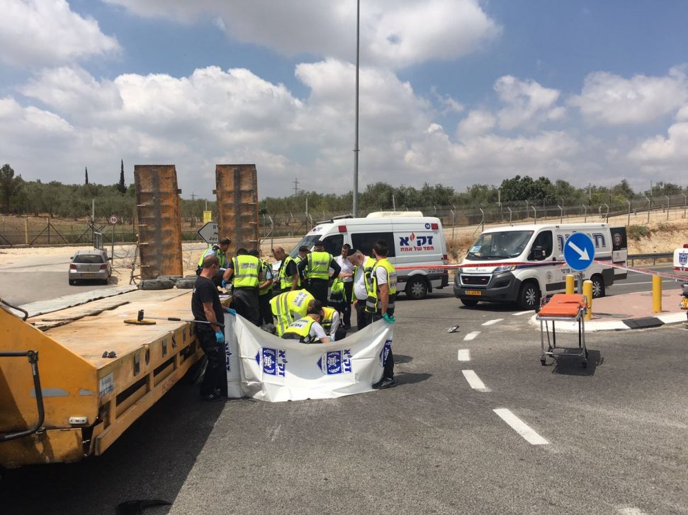 עורך דין מוכר נהרג בתאונת אופנוע בכביש 443