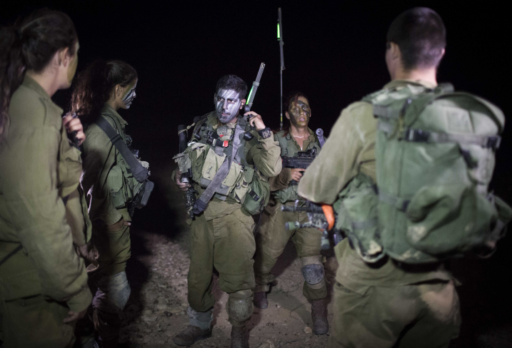מפקד הגדוד המעורב הושעה בגלל רומן עם חיילת