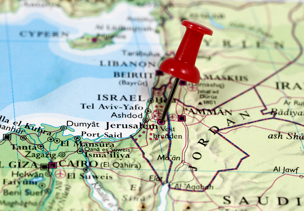 "שתי גדות לירדן: זו שלנו – זו גם כן" (ז'בוטינסקי)"
