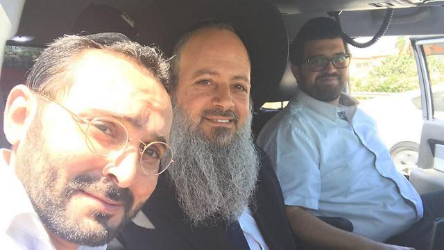 חרדים מעוכבים בפטרה: 'החרימו לנו טליתות ותפילין'