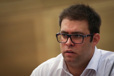 'אכסח אותך במכות': חזן נענה לפגישה עם הירדני