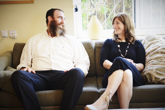מייסדי הארגון שהציל אותם, חוו גם על בשרם את המשבר והקושי