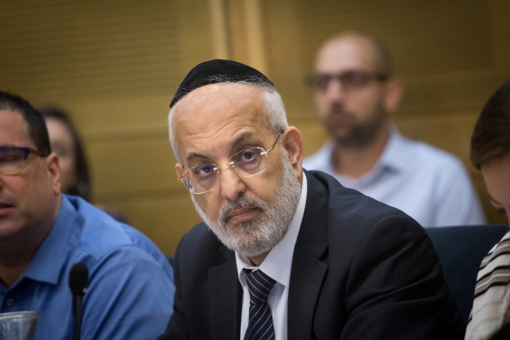 חוזר לכנסת: נהרי התפטר מתפקיד שר הפנים