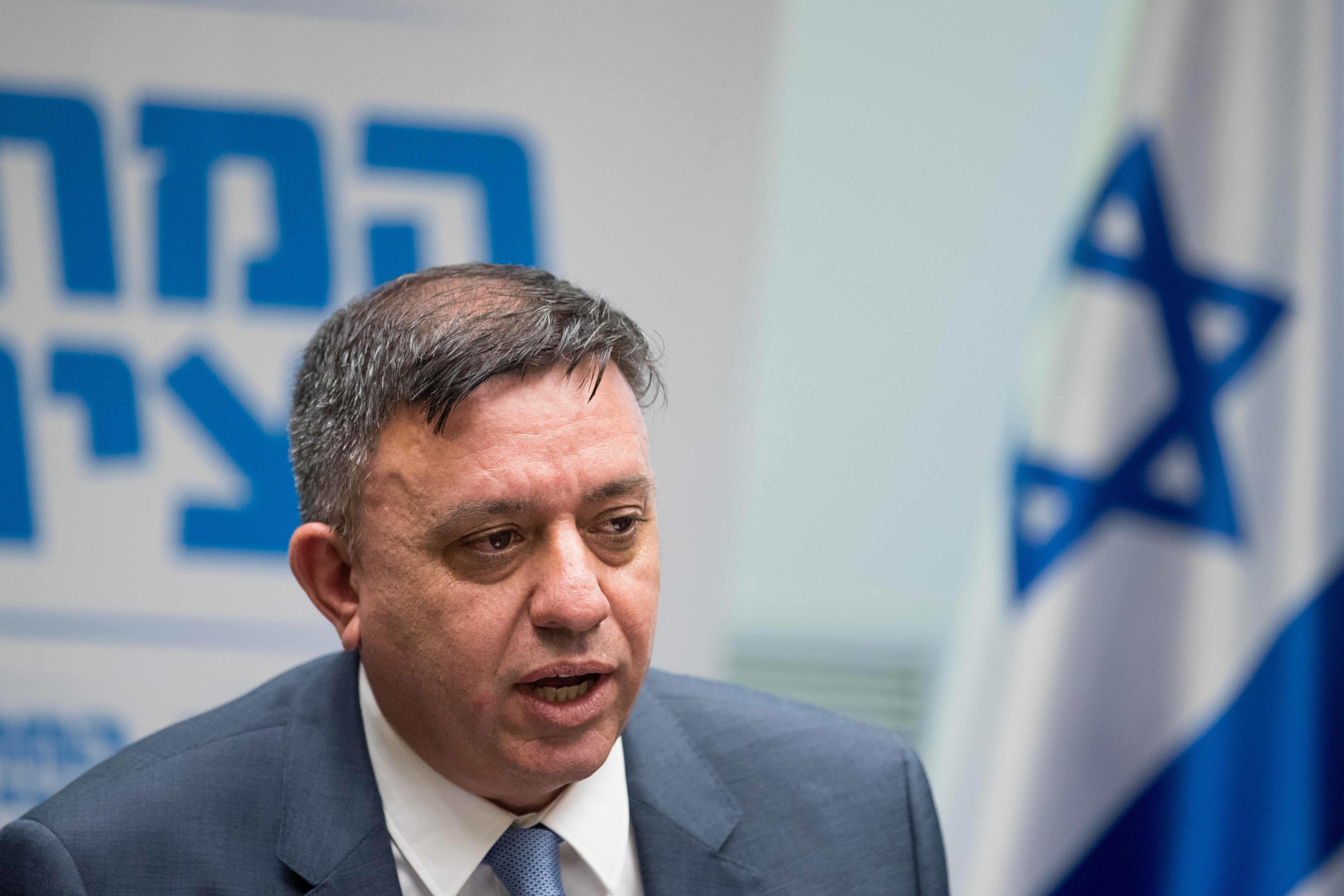 גבאי לא מתנצל: "ניסיונות הפחדה לא ישפיעו בעניין"