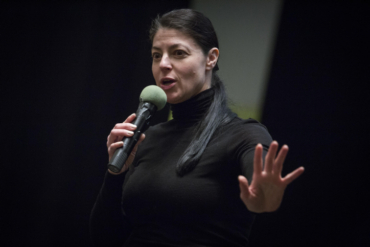 "הרבנים שכחו שמי שבונה סוכה היא שלומית"