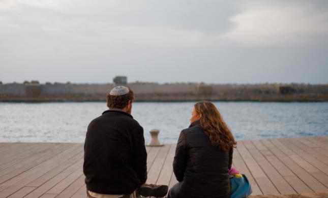 צפו: הרווקים הדתיים מגלים מה הכי קשה בדייטים