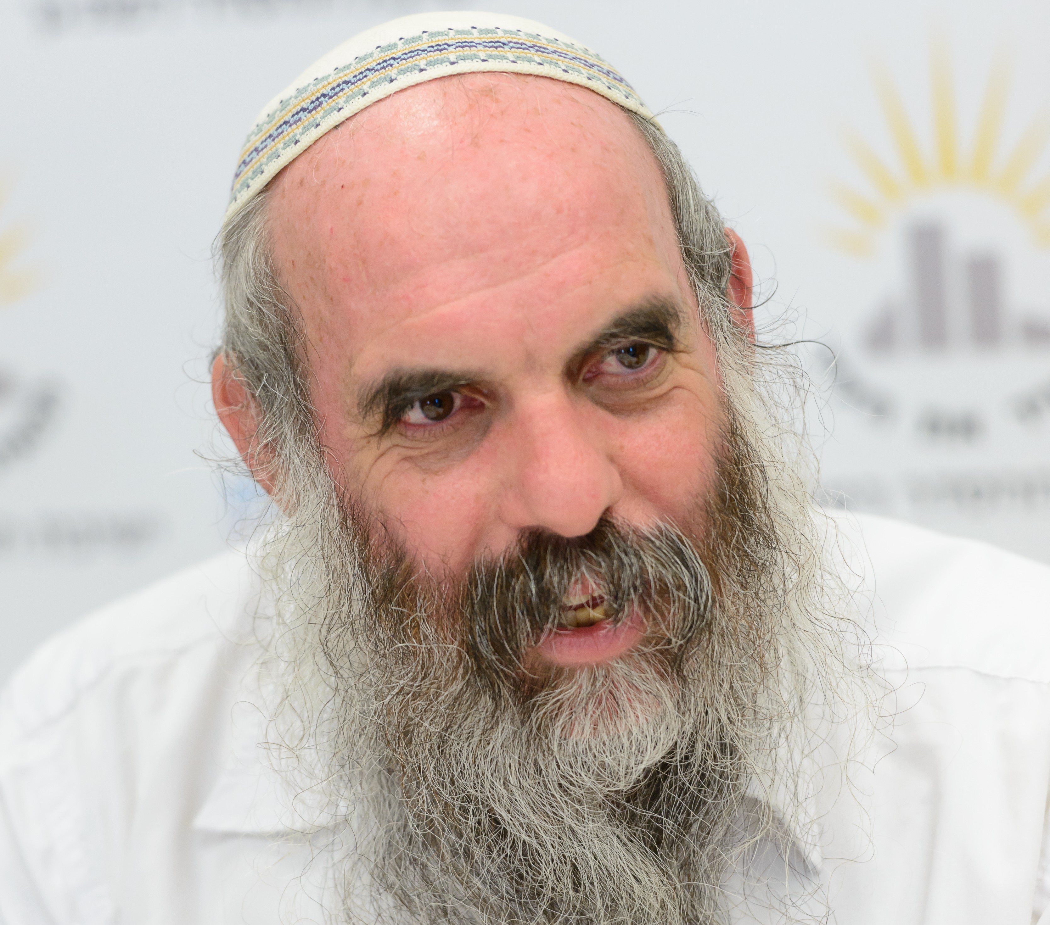 הרב שפירא מזהיר: התהליך המדאיג שעובר על הציונות הדתית