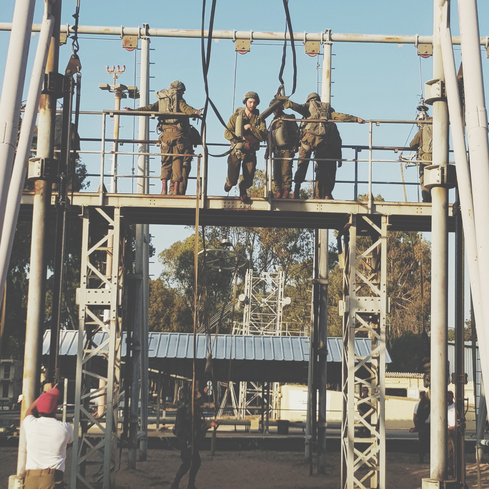 צפו: הצנחנים החרדים התאמנו על ה'אייכמן'