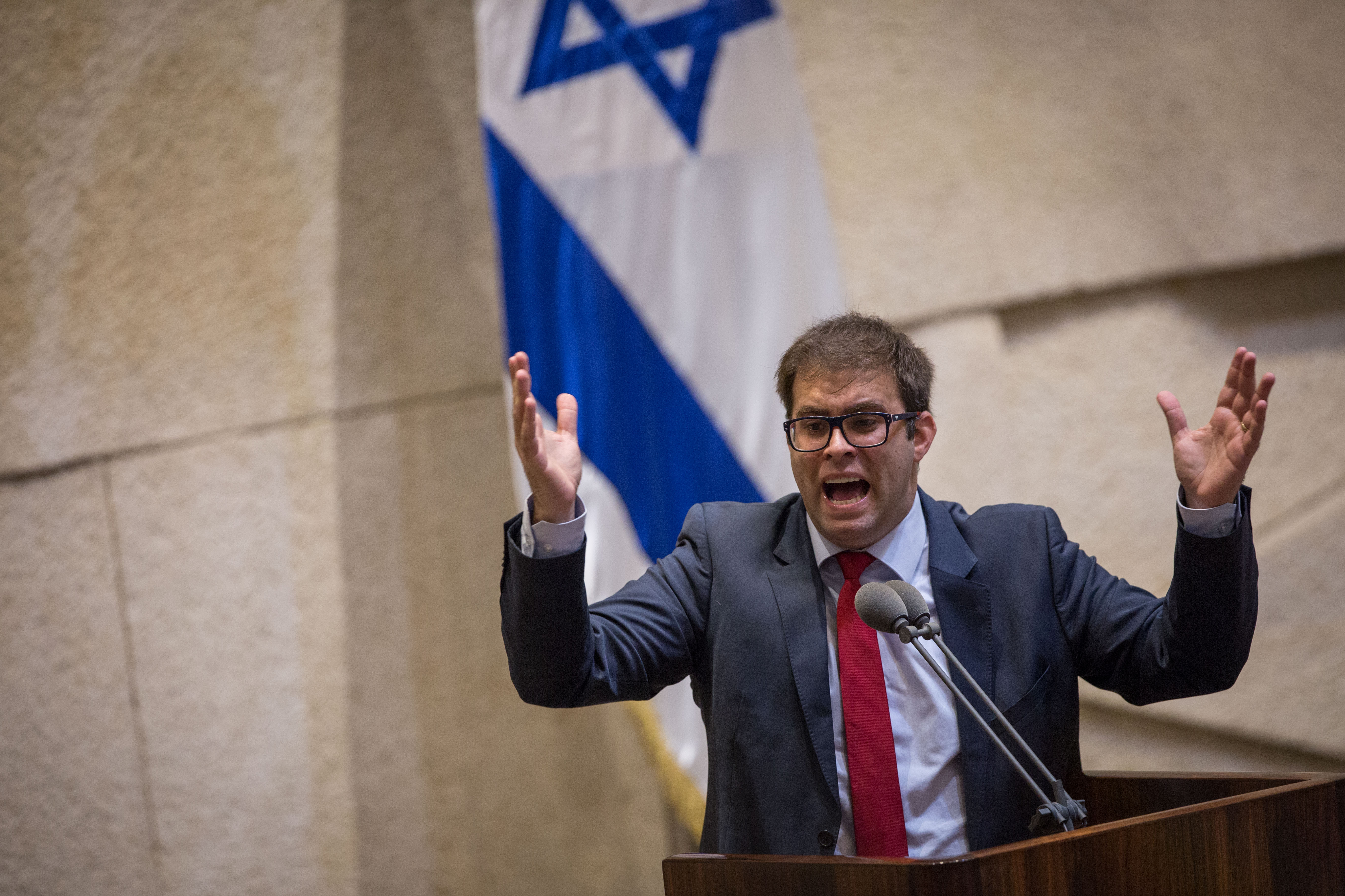 צעק, איים וקילל: כתב אישום נגד ח"כ אורן חזן