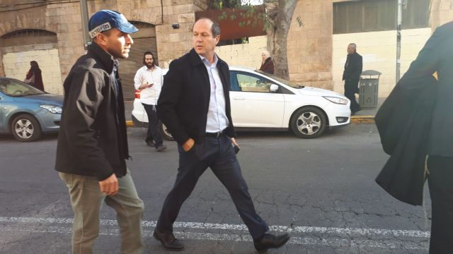 ראש עיריית ירושלים ניר ברקת מגיע לזירה
