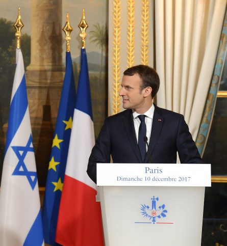 נשיא צרפת עמנואל מקרון בפגישתו עם נתניהו