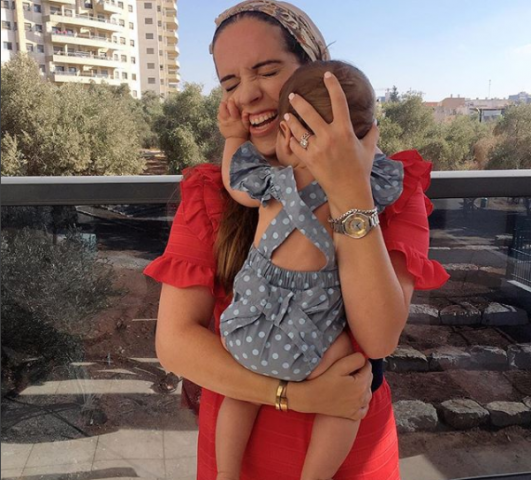 חולמת לעשות איתה שופינג כשתגדל (צילום מתוך אינסטגרם/ adiburgstyling)
