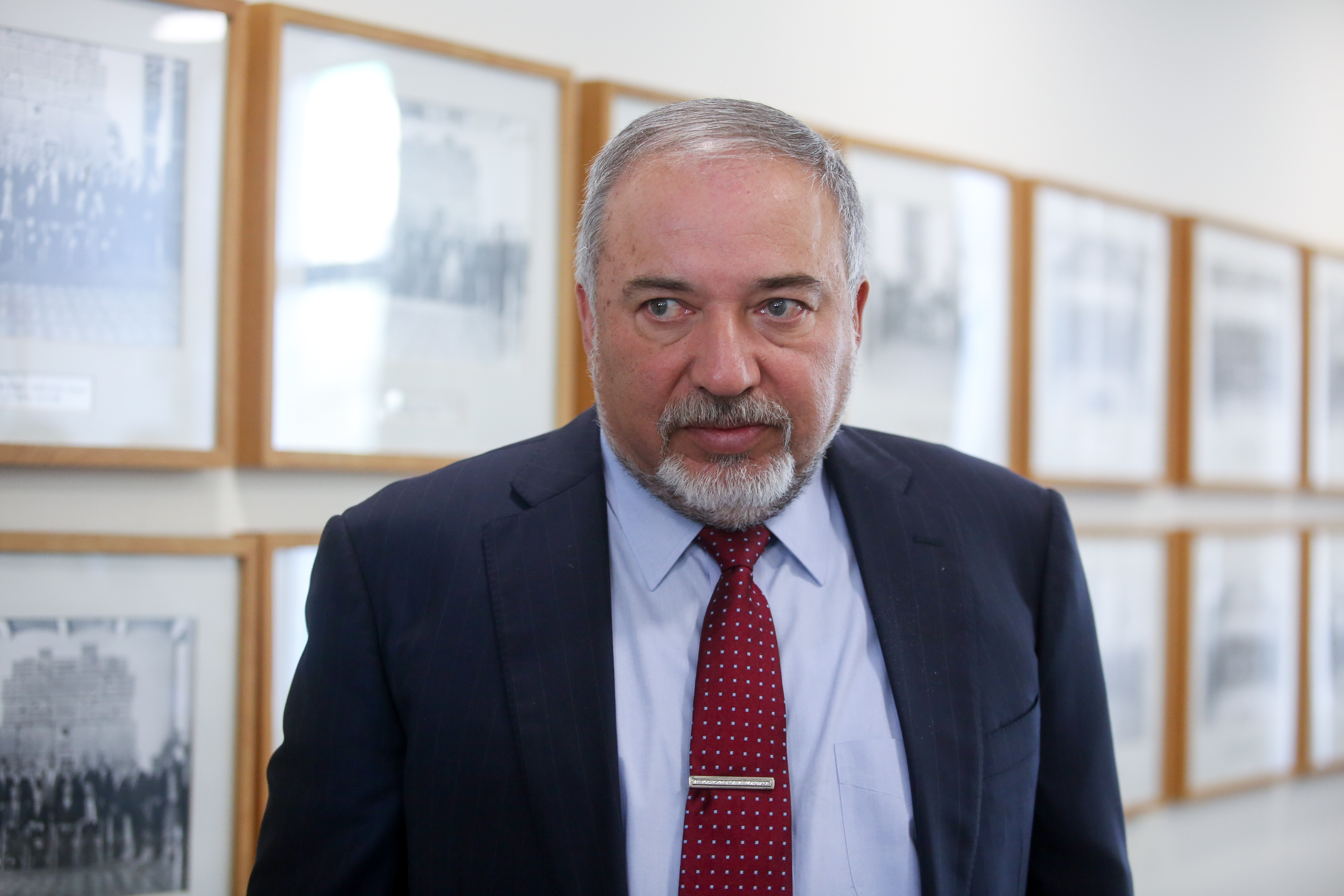 ליברמן ייפגש עם שרי ההגנה של יוון וקפריסין