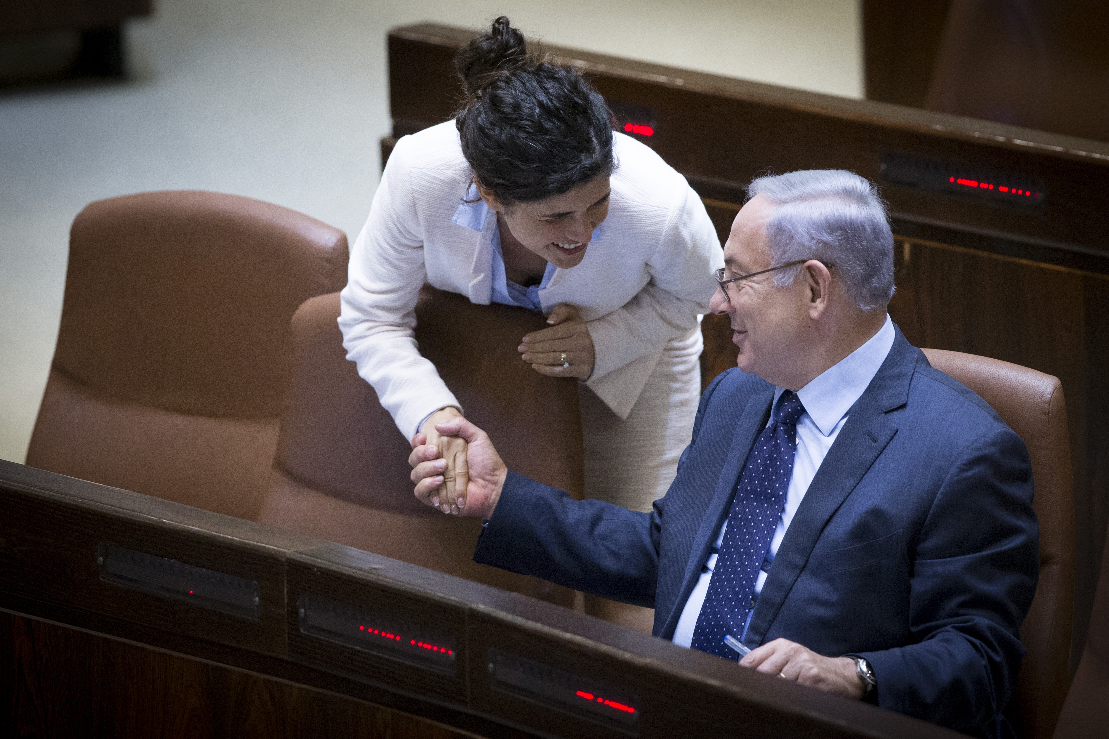 השכל ונתניהו, ארכיון