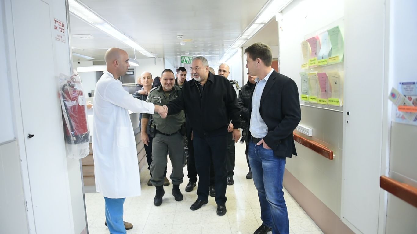 ליברמן הבהיר: המחבל שנמלט, "חי על זמן שאול"