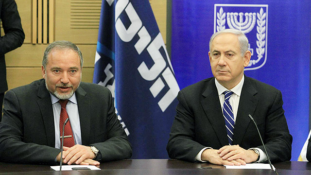 חרף ההסכמות; בישראל ביתנו מאיימים בפרישה מהממשלה