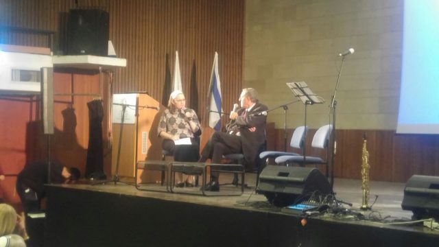 מאות השתתפו בערב לזכרו של מפקד הלח"י – יאיר