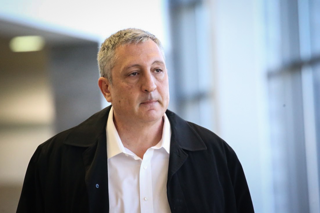 ההקלטות חשפו את היועץ: "אם צריך משהו תגיד"