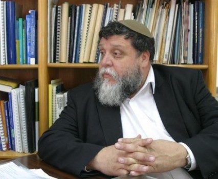 אופס: הרב פוירשטיין השתלח בטעות ברב אריאל
