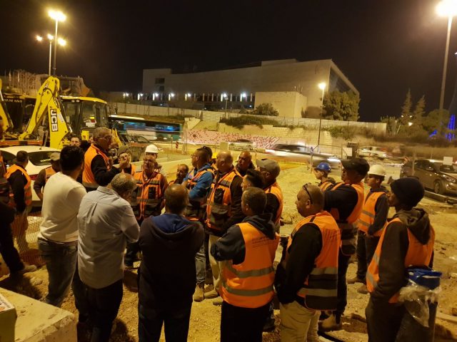 העבודות על הכניסה לעיר