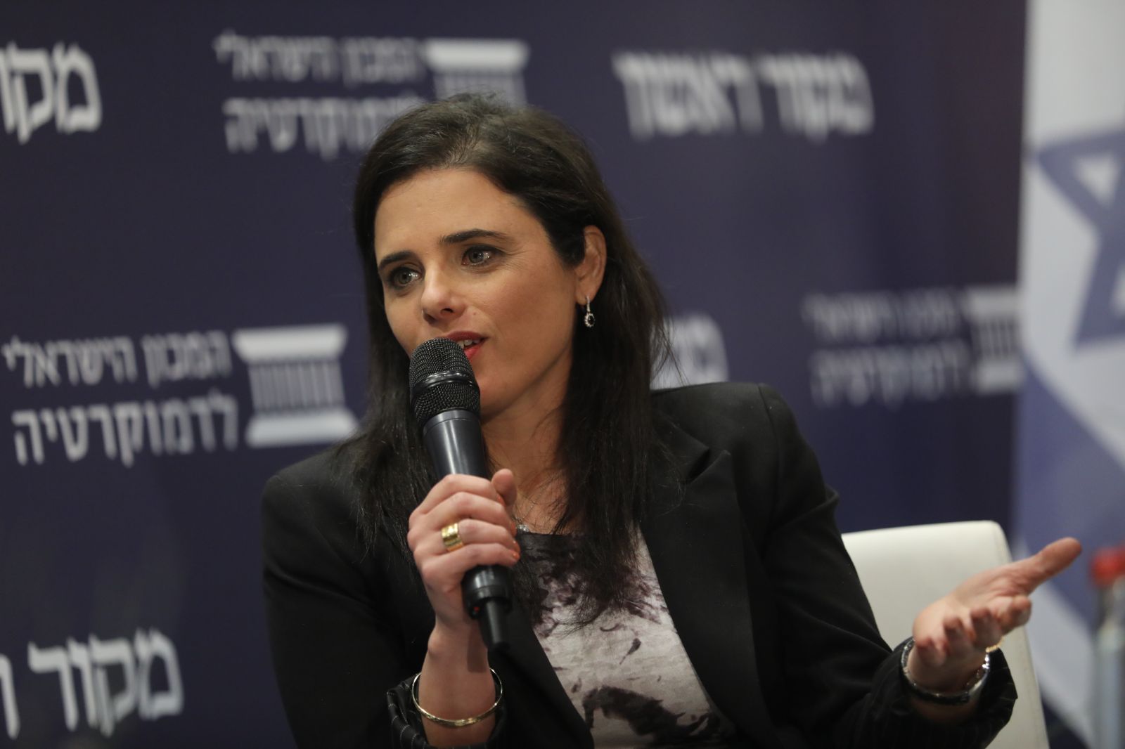 שקד חשפה: זו הסיבה שתמכתי בחוק ישראל היום