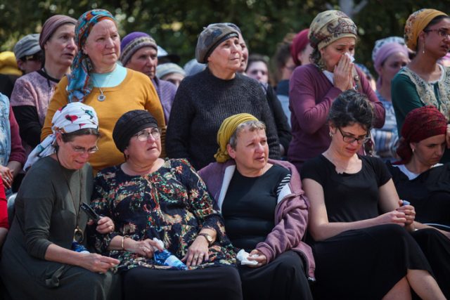 אמו של קולמן ובני משפחה
