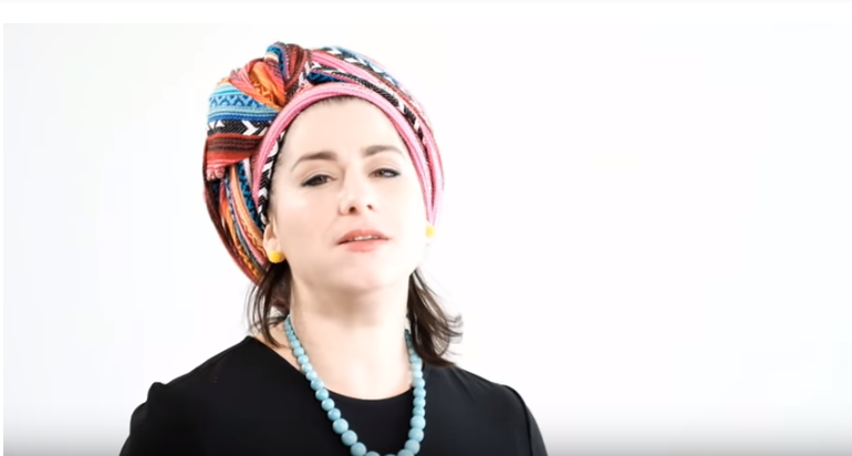 שרה על החלום: ריקה רזאל בסינגל חדש •צפו