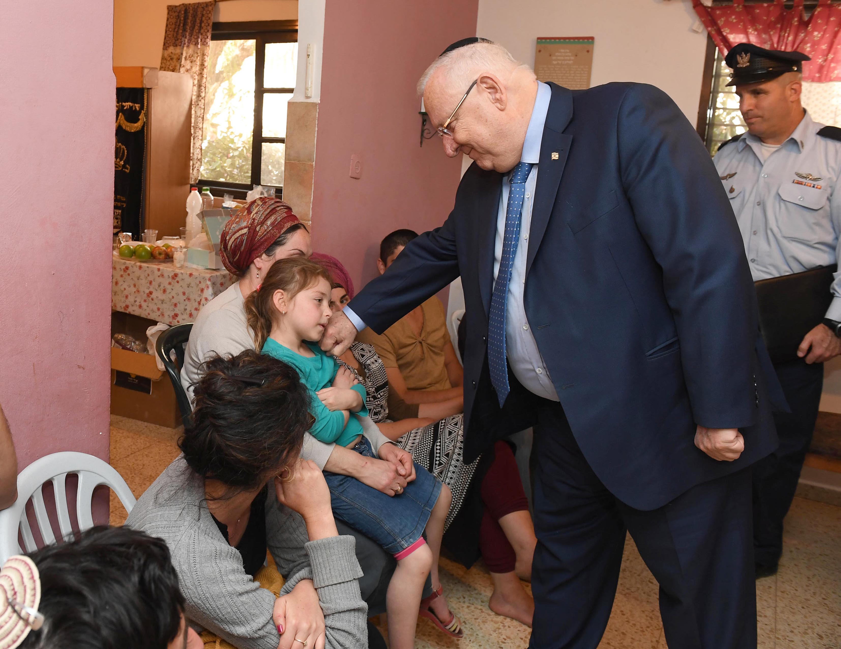 הנשיא לאלמנה: מתפלל להתרחבות המשפחה