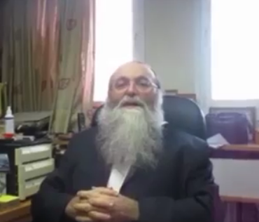 צפו: עדויות נדירות: 'הרצי"ה השתולל והעיף אותו מהבית'