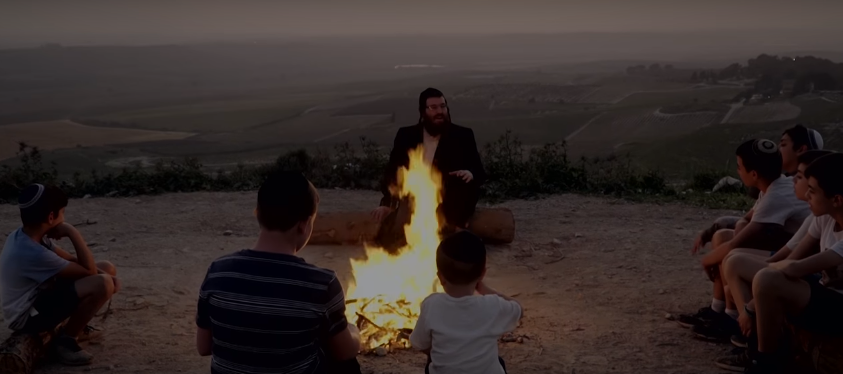 צפו: כשסיפורו המרגש של הרב קרליבך הפך לשיר