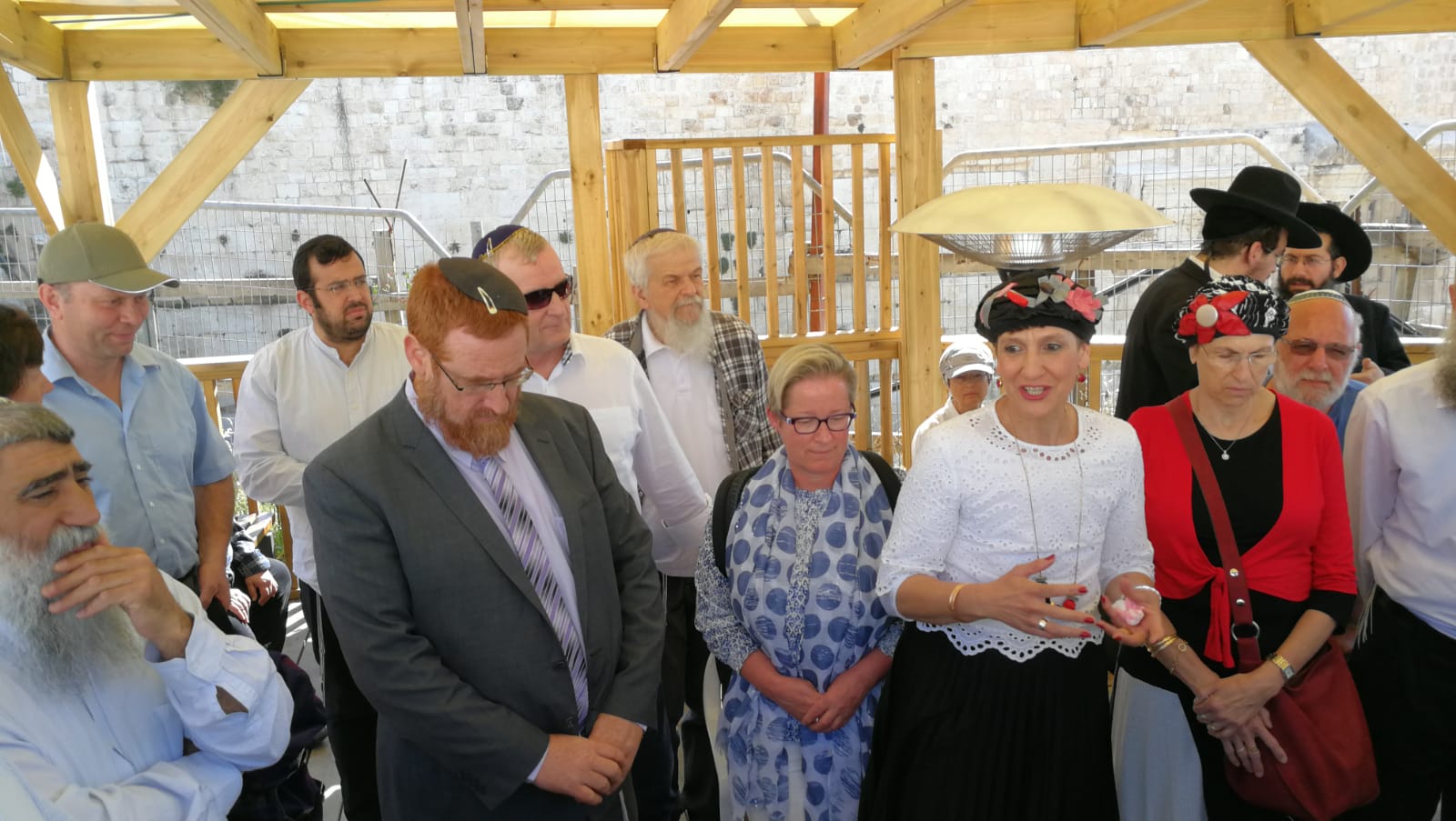 משפחות שכולות עלו להר הבית; הח"כים נשארו בחוץ