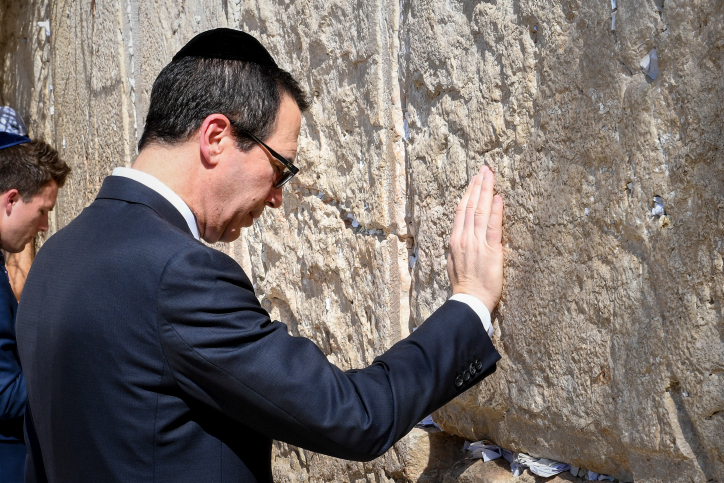 שר האוצר האמריקני: "נעצור את מימון הטרור"