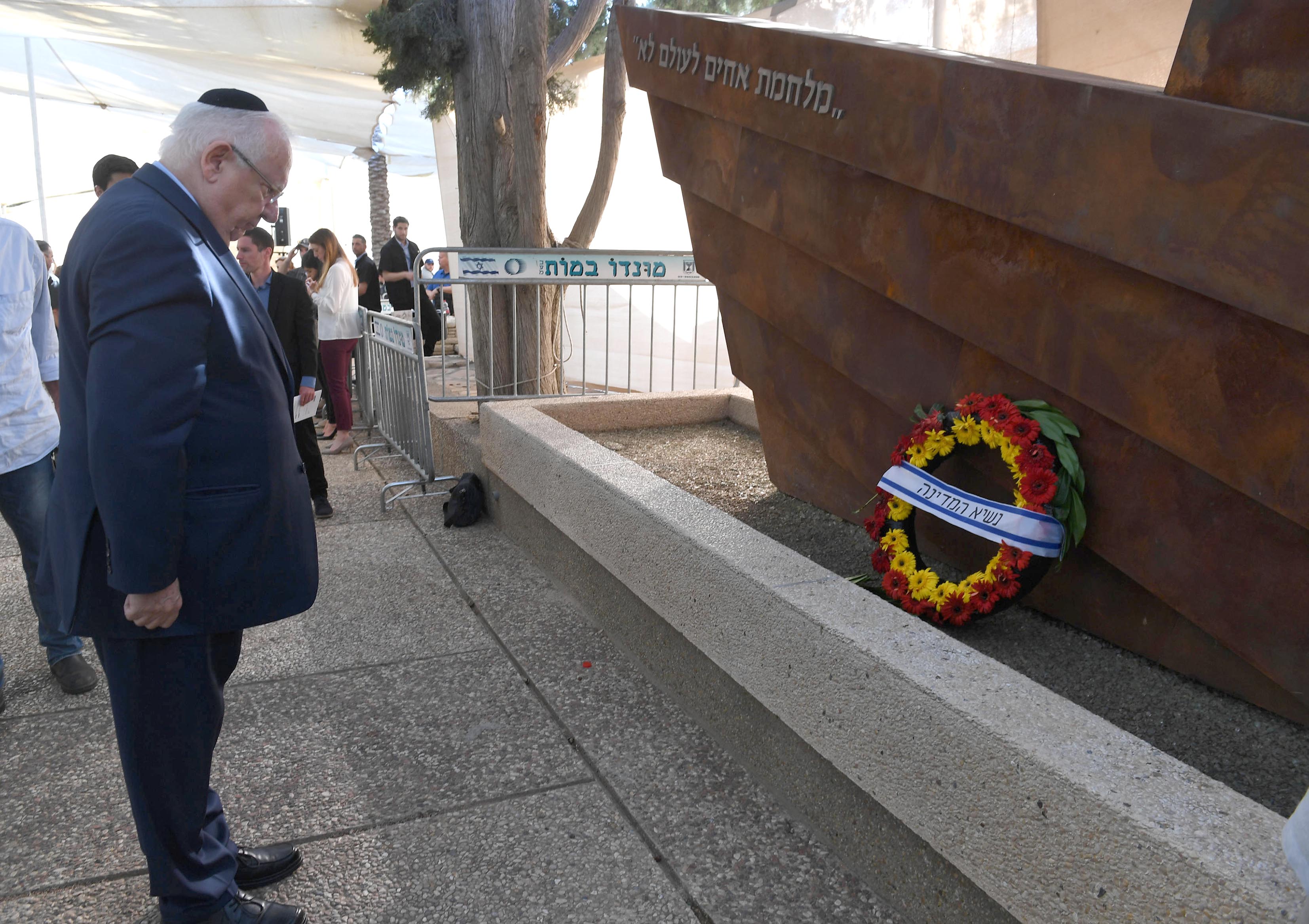 70 לאלטלנה: "יש פצעים שדינם להישאר פתוחים"