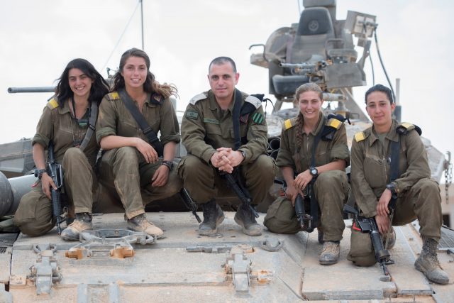 האישה שבטנק תנצח? לראשונה 4 מפקדות טנקים בצה"ל