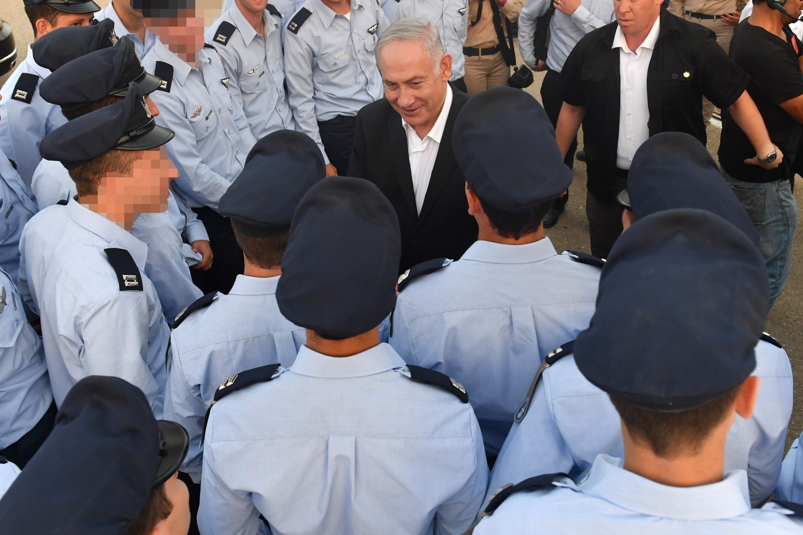 בפני הטייסים הדגיש נתניהו: "איראן האיום הגדול על קיומנו"