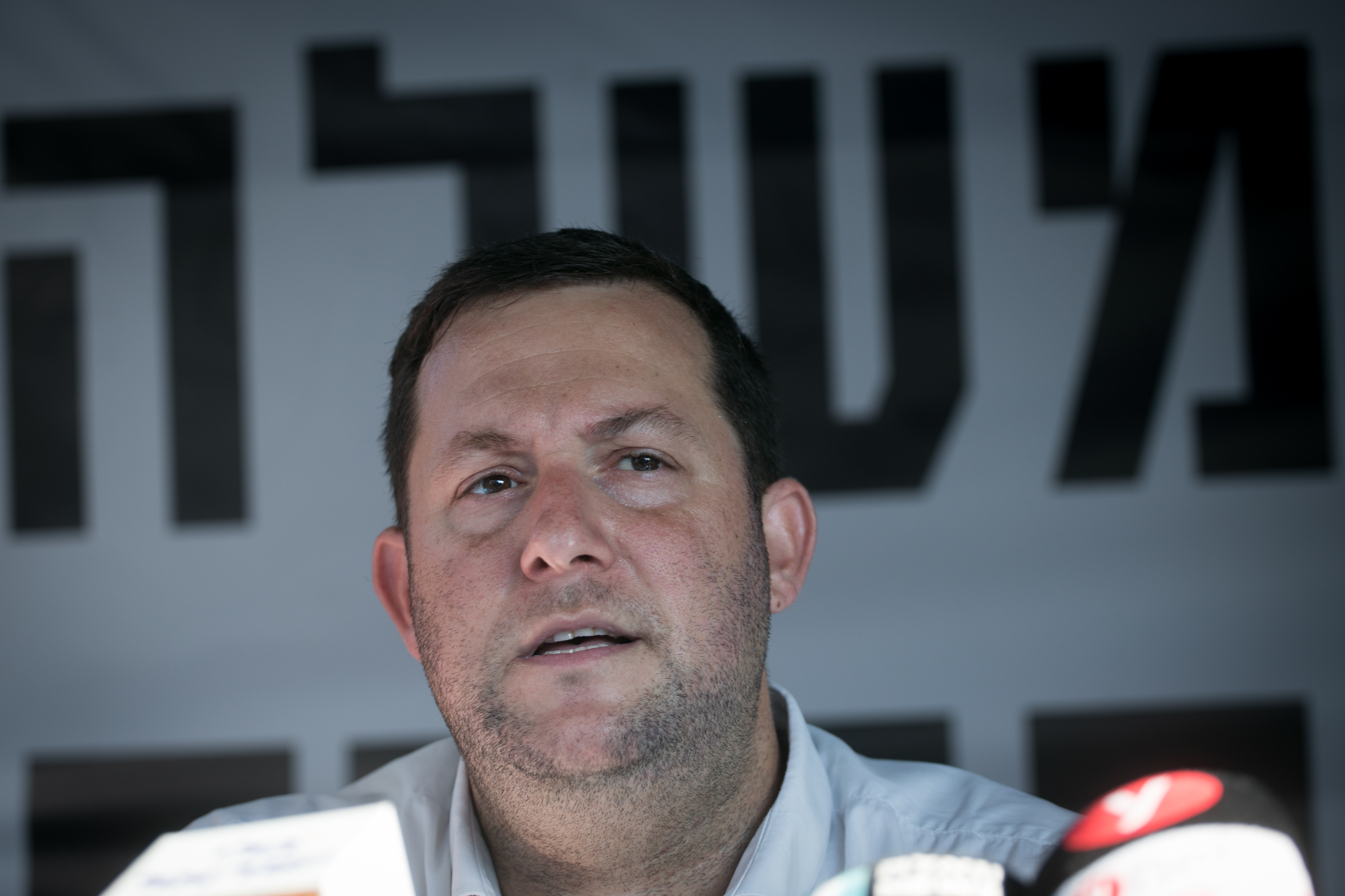 דגן נגד נתניהו: "זו ממשלה לאומית?! זו שערורייה"