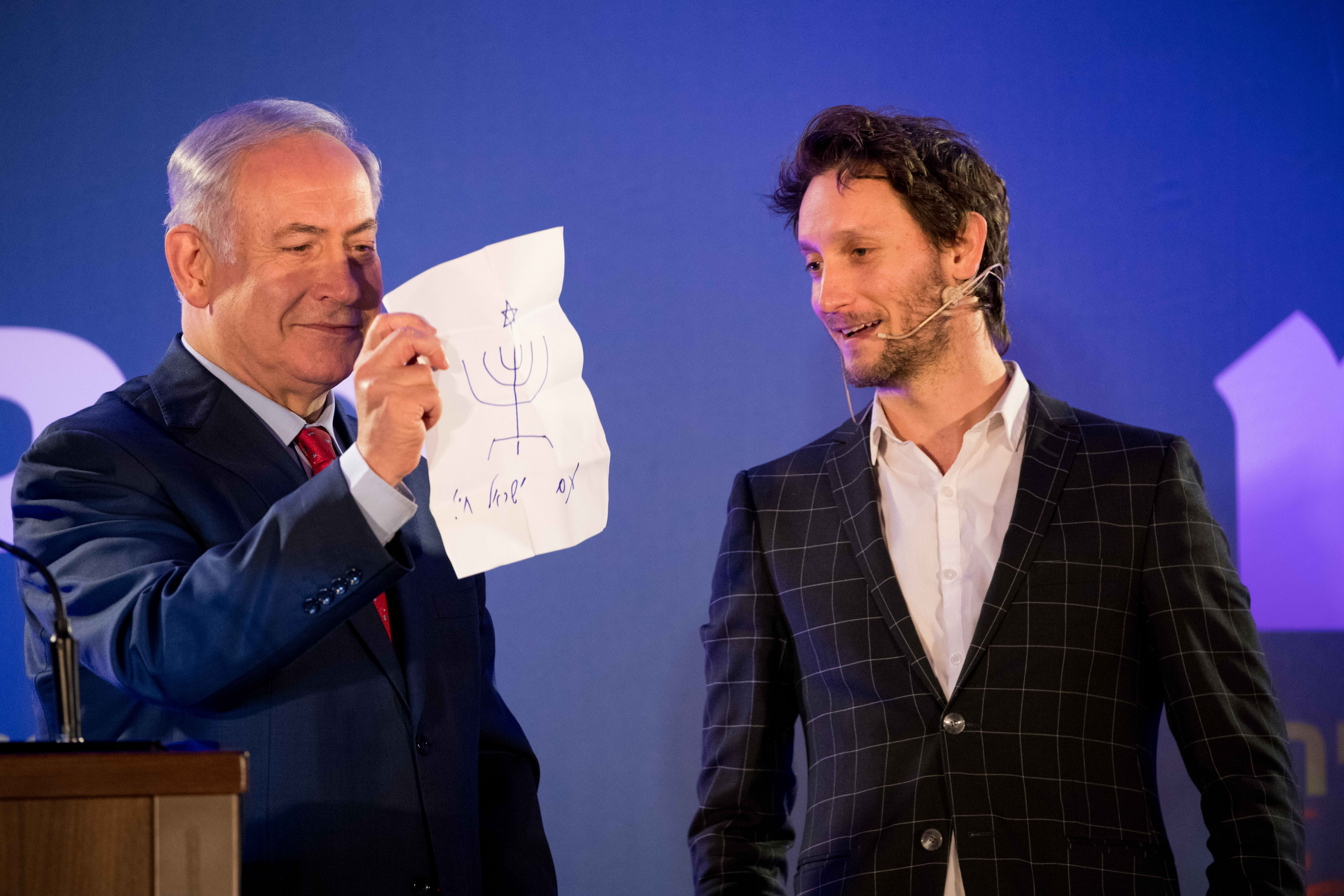 תתכוננו: אלו 5 המועמדים הסופיים להנחיית האירוויזיון