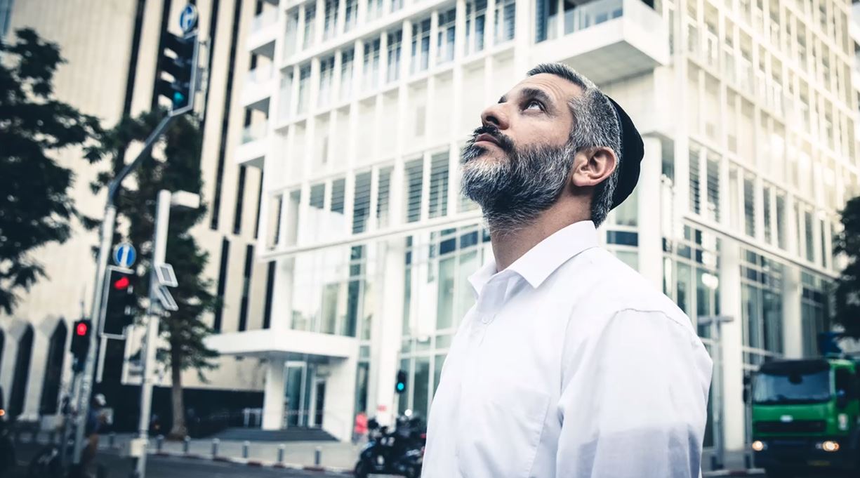 מפתיע: הדיסק היחיד ששמע אביתר בנאי במשך שנה
