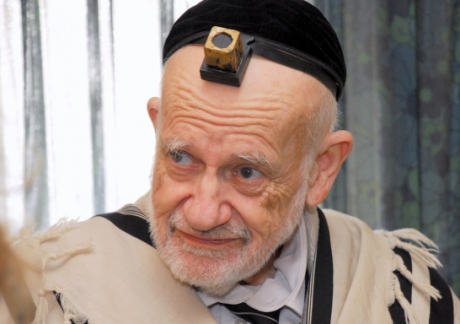 הרב דבליצקי חזה את סגירת הבריכה בקרית ארבע?