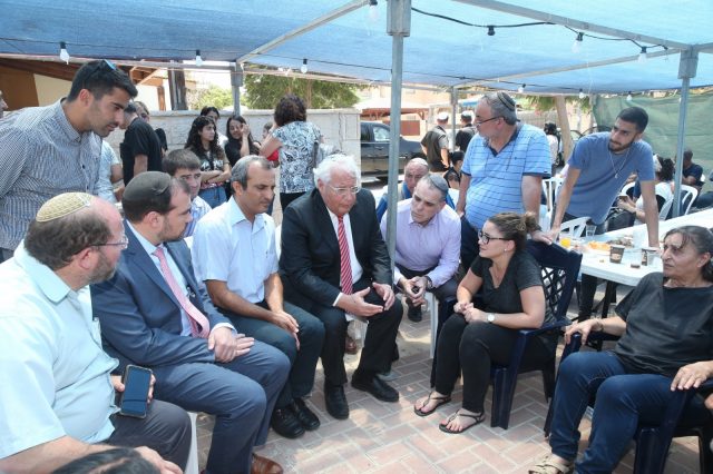 שגריר ארה"ב בישראל, דייוויד פרידמן, בניחום אבלים