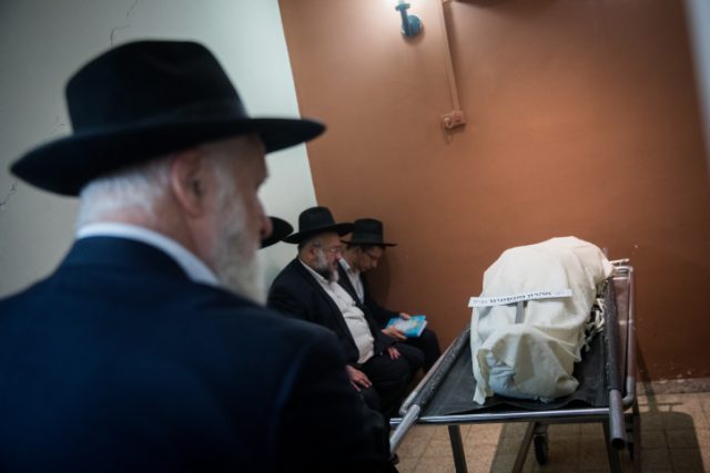 גלריה: מסע הלוויה של הרב אהרון מונסונגו זצ"ל