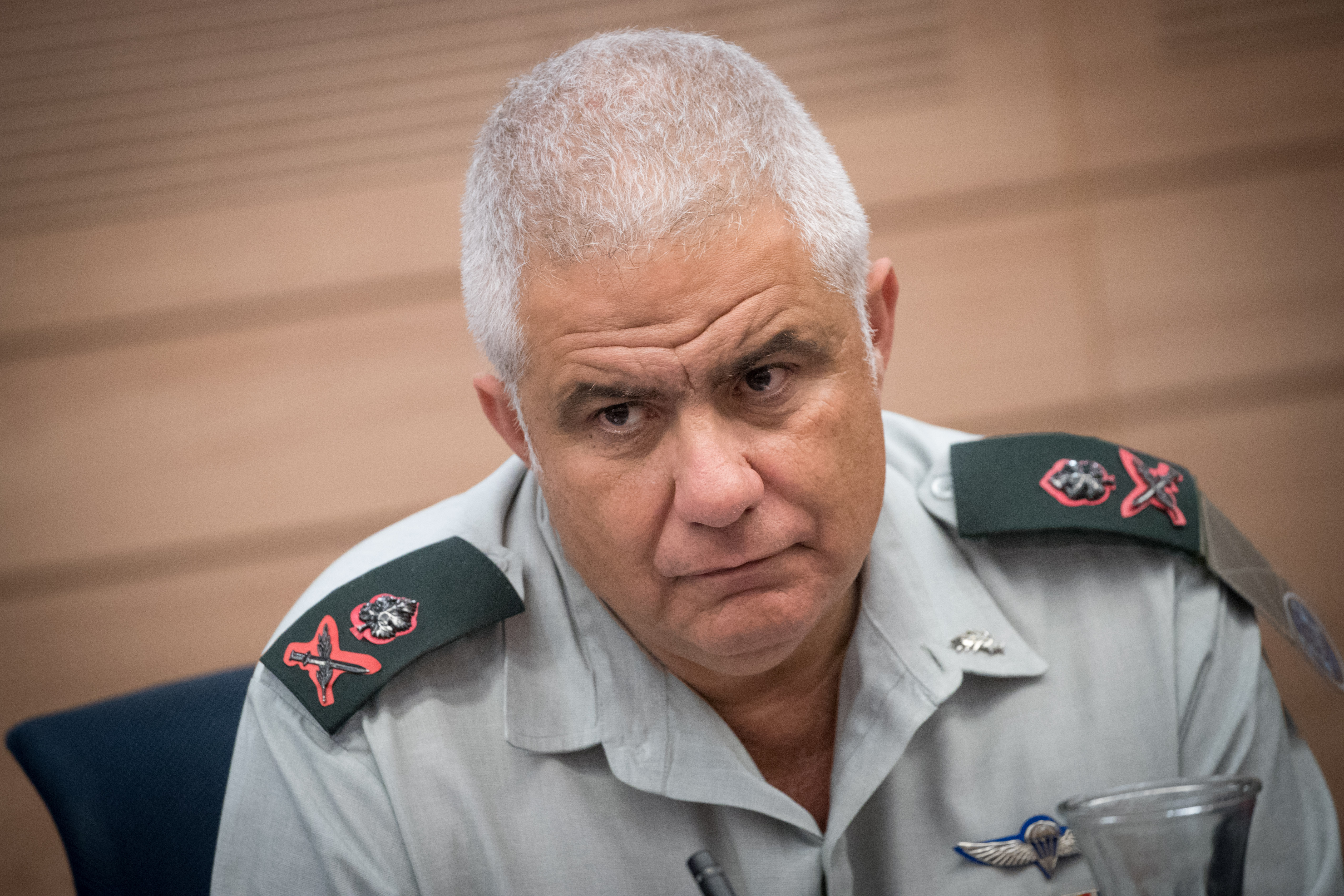 אלמוז מתגרה בדתיים? נטמיע את פקודת השירות המשותף