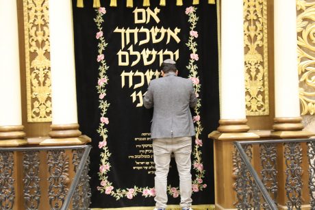 מרגש: כך החליטו הסלבס להתחבר לאלול• צפו