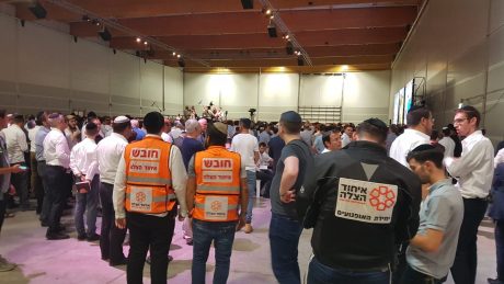 גלריה: האיחוד המרגש בסליחות עם יצחק מאיר